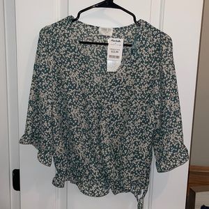 NWT Sienna sky shirt/blouse